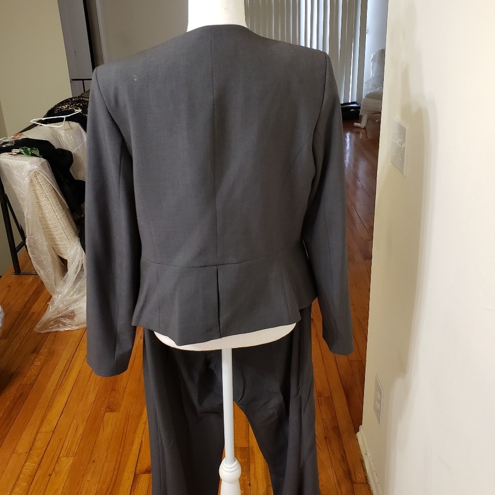 Gray Calvin Klein - Picture 2 of 2